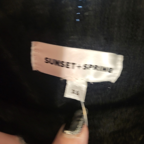 NWT SUNSET AND SPRING SILVER HOOP SLEEVE BLACK Gorgeous 😍 - Picture 5 of 5